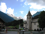 Le Reposoir.Centre village