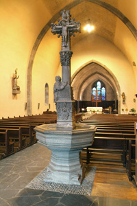 bénitier église de cluses