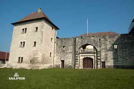 Le château de Clermont-en-Genevois
