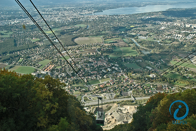 Paysage du téléphérique du Salève, Haute-Savoie